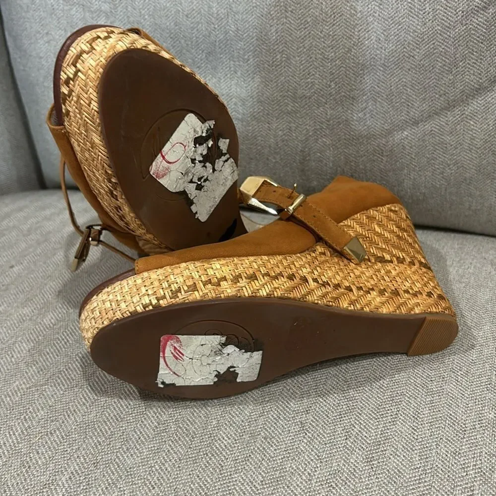 Anthropologie brand Matt Bernson Platform Sandals sz 8